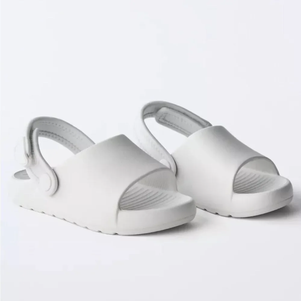 Zara RUBBER SLINGBACK SANDALS